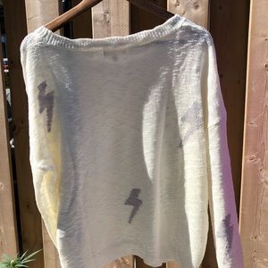Three Birds Nest White sweatergrey lightning bolts